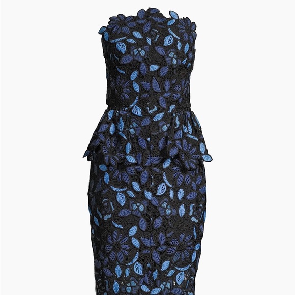 NWT Elliatt Blue and Black Floral Lace Dress - Picture 5 of 8